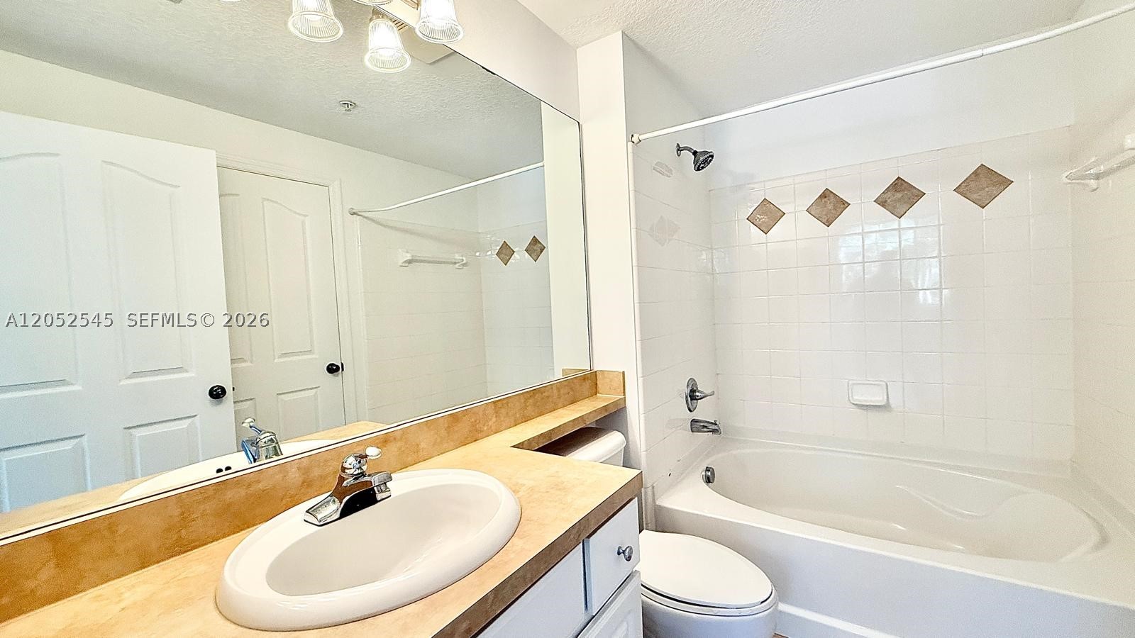 FIORE AT THE GARDENS COND - Residential Lease