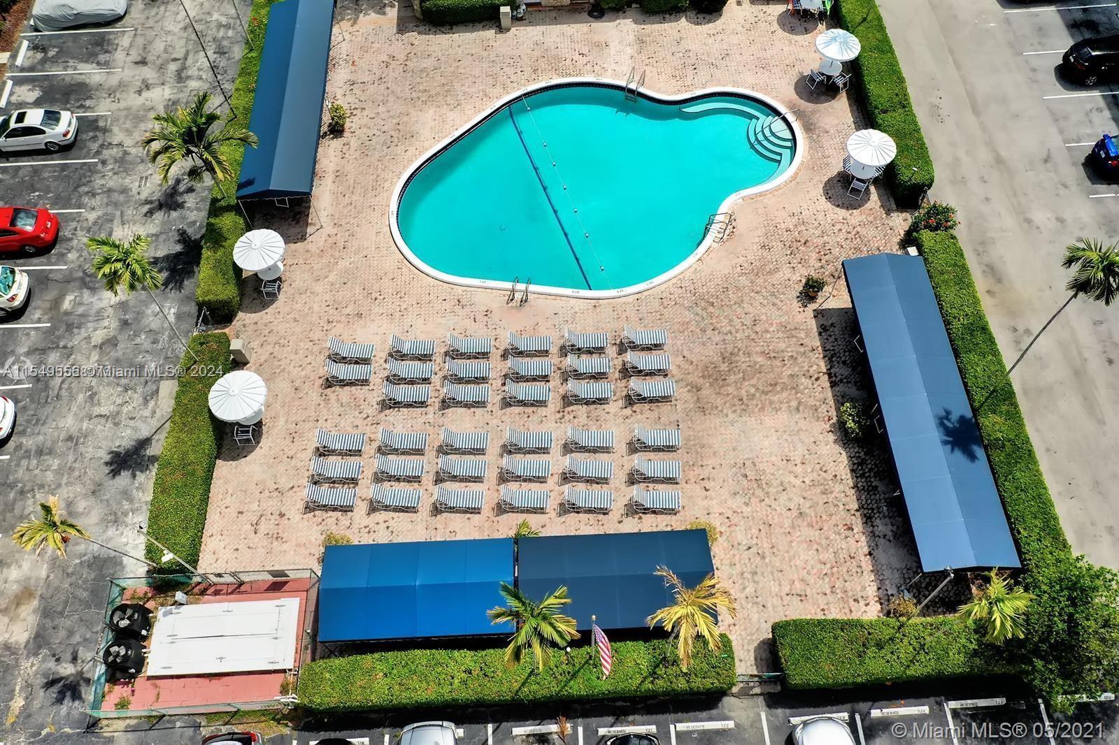 FIRST GULFSTREAM GARDEN - Residential