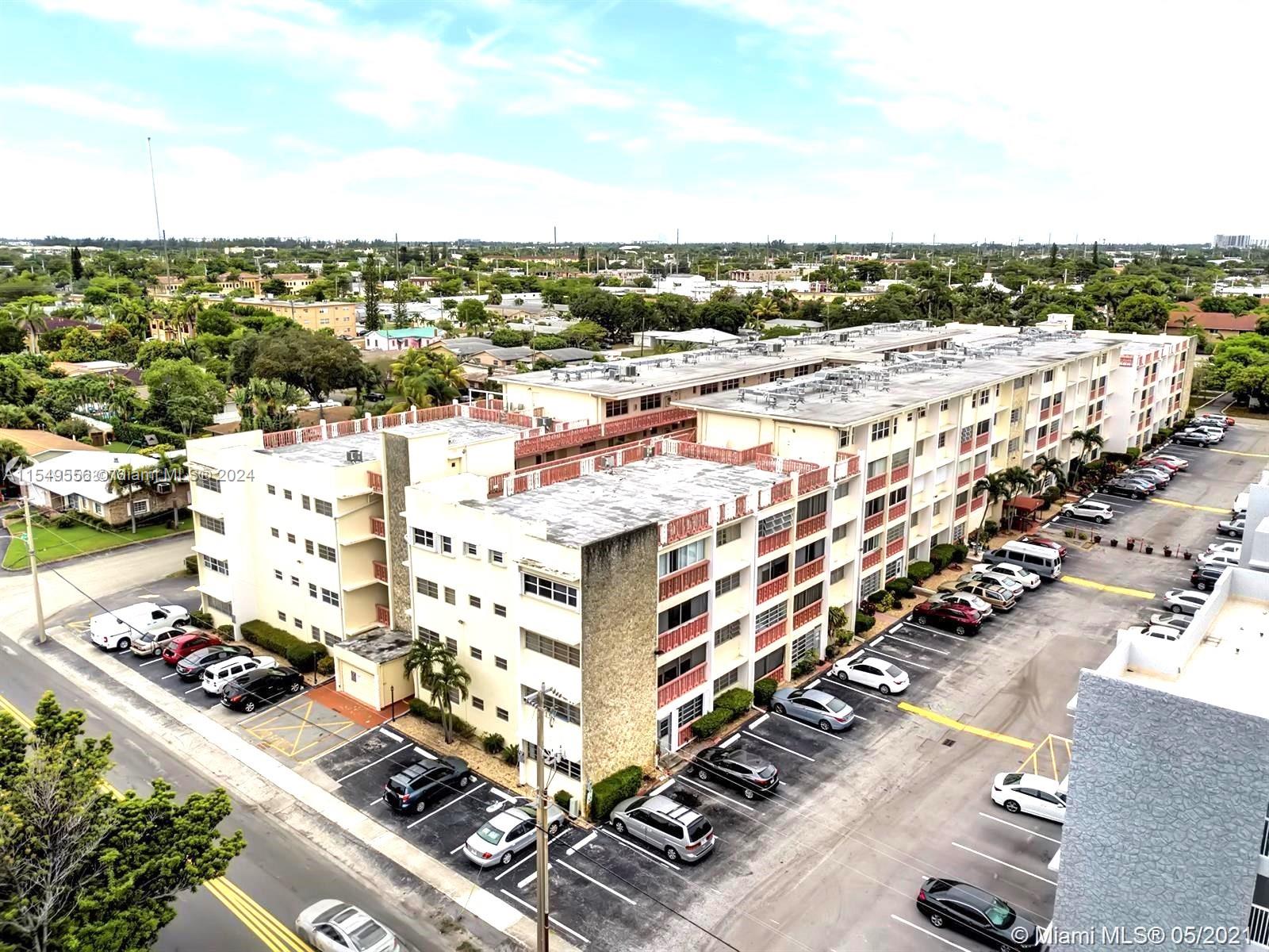 FIRST GULFSTREAM GARDEN - Residential