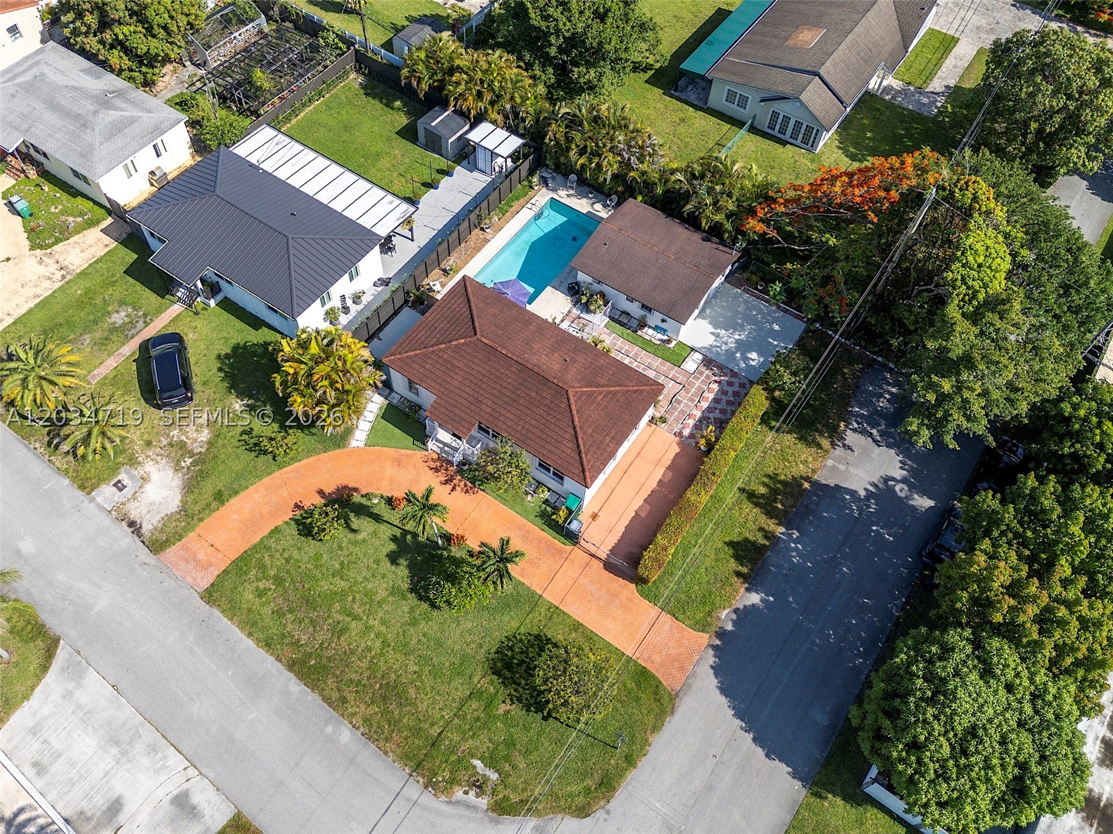 ARTBILT HOMES - Residential