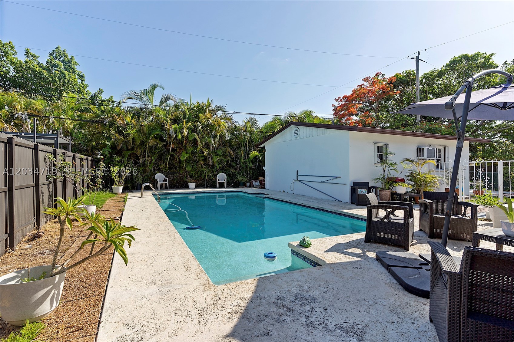 ARTBILT HOMES - Residential