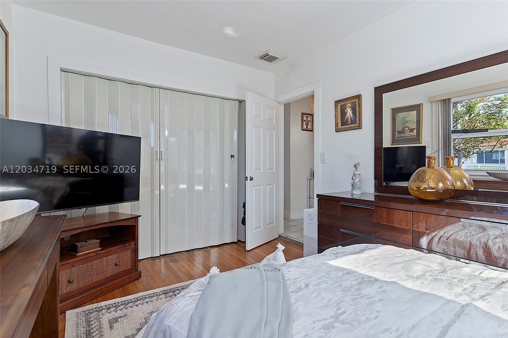 ARTBILT HOMES - Residential