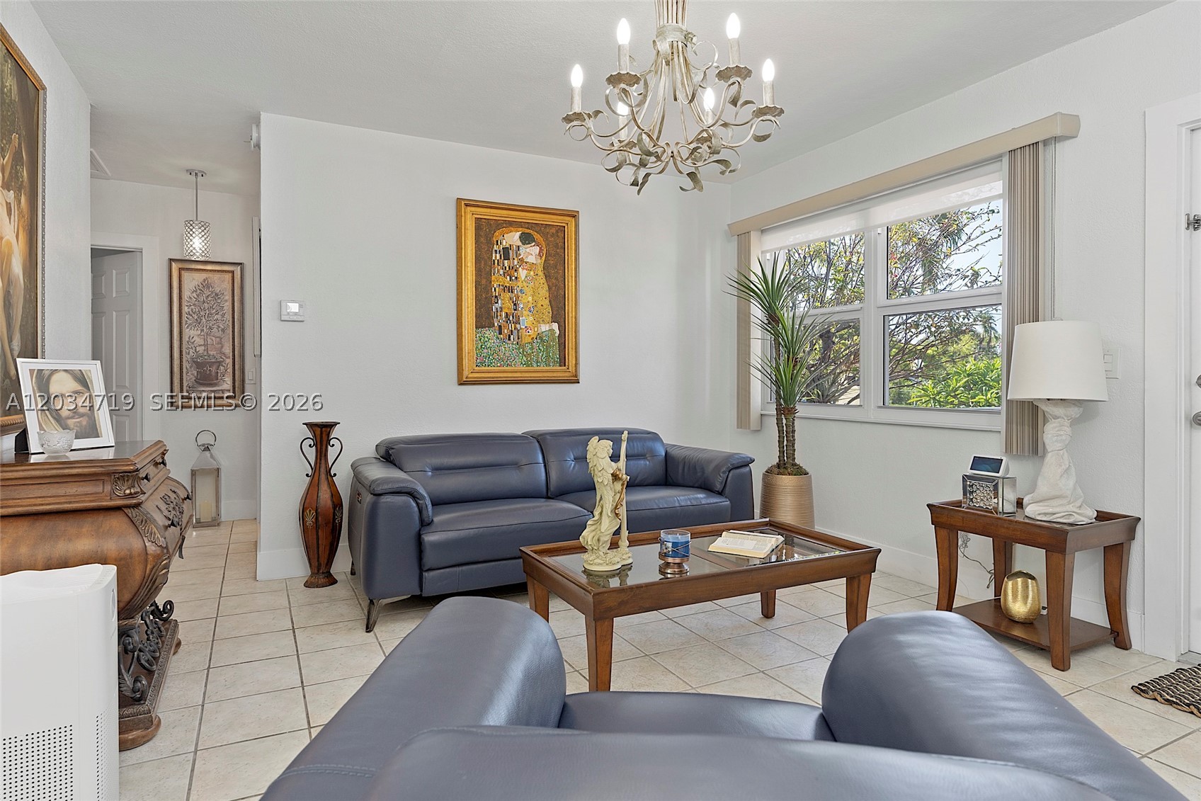 ARTBILT HOMES - Residential