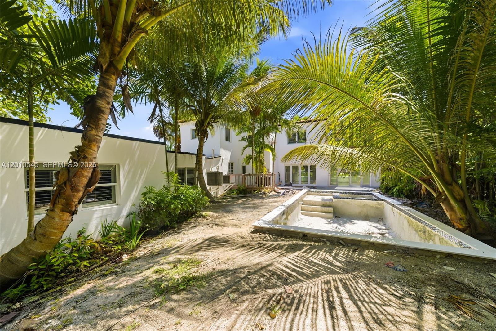 LA GORCE GOLF SUB - Residential