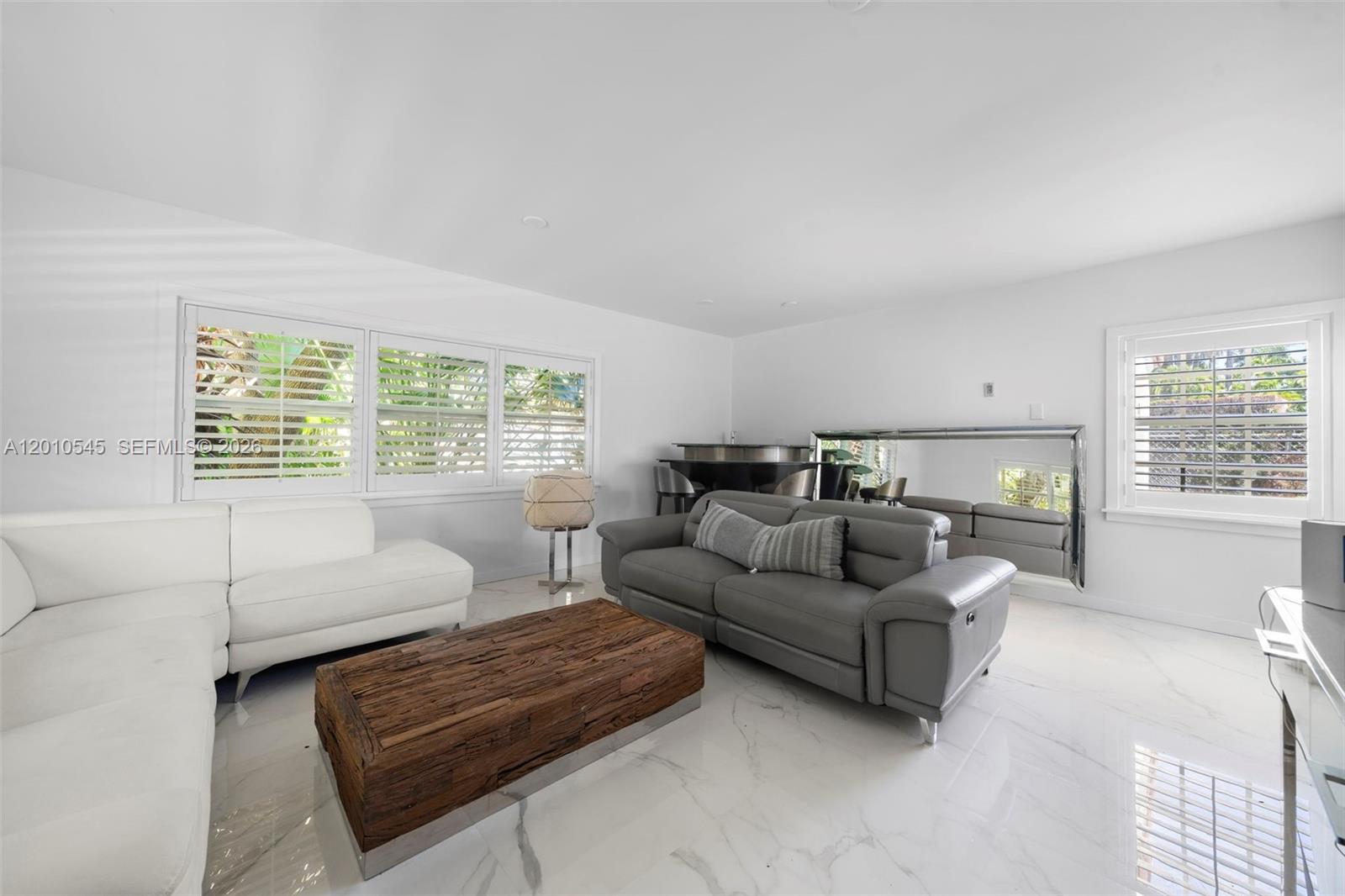 LA GORCE GOLF SUB - Residential