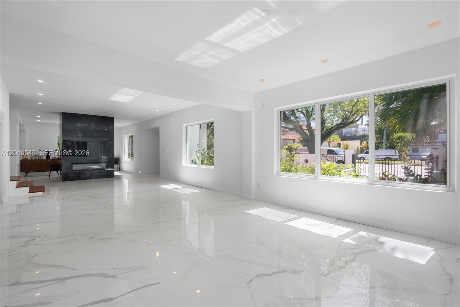 LA GORCE GOLF SUB - Residential