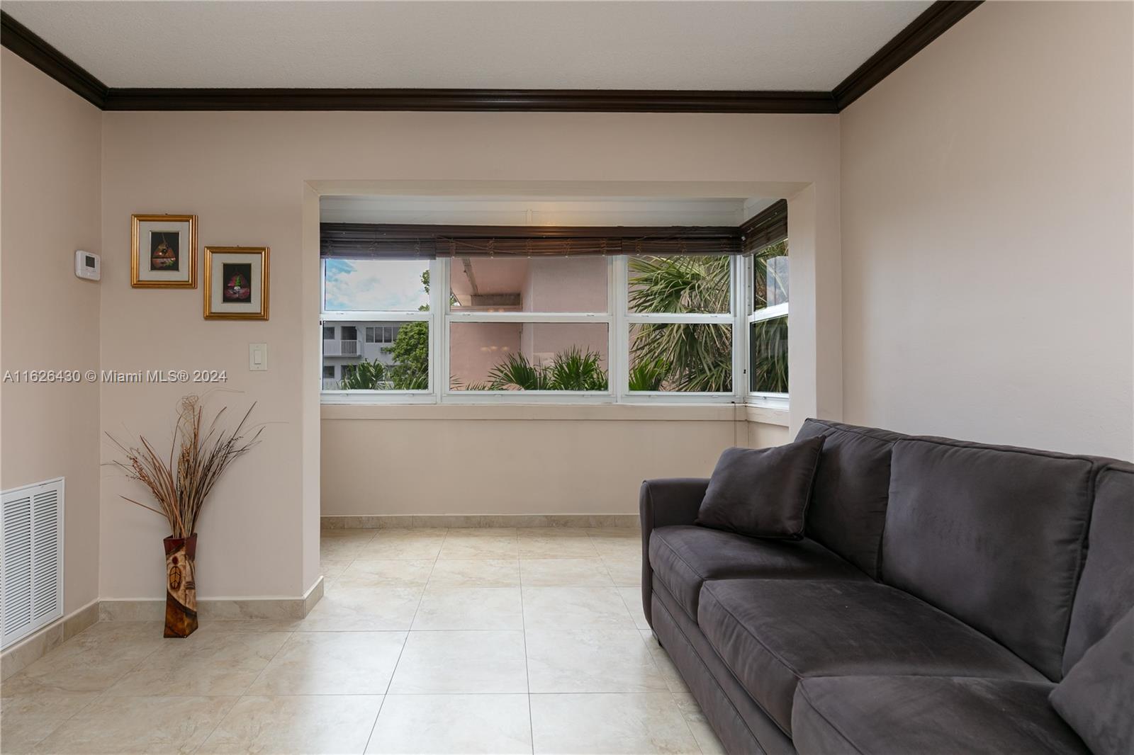 AMBASSADOR SOUTH CO-OP - Residential