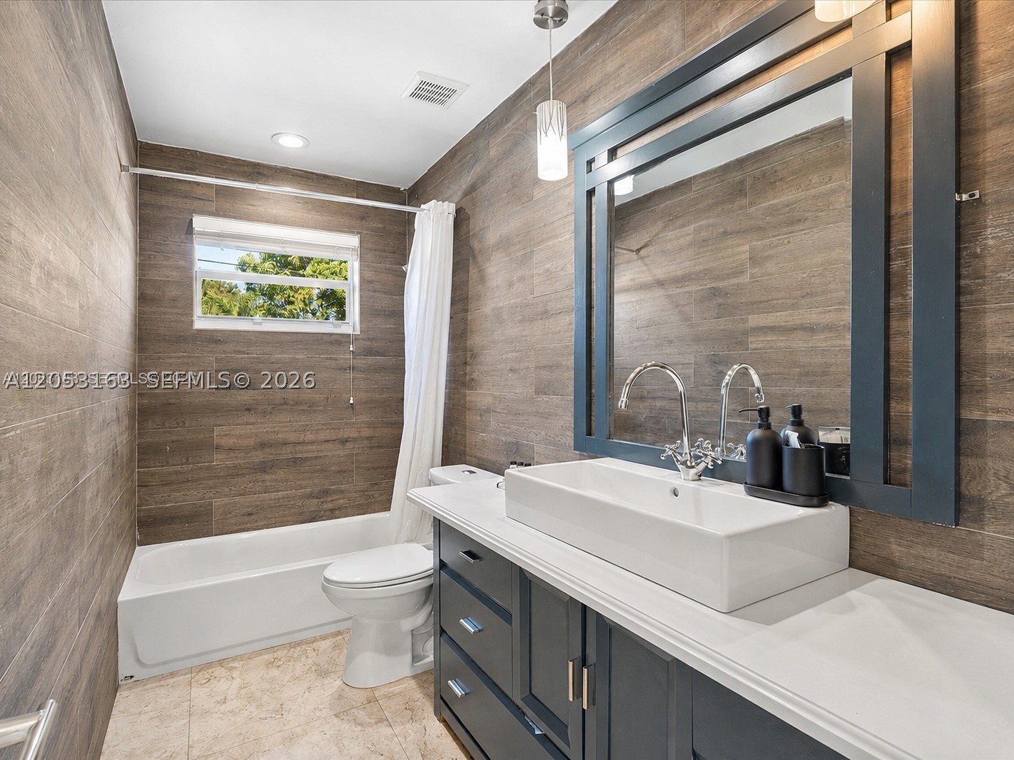 LINWOOD GARDENS NO 1 - Residential