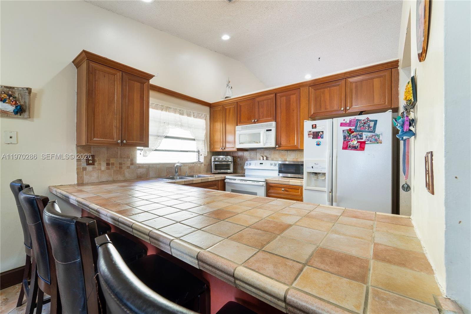 THE CEDARS OF KENDALL - Residential