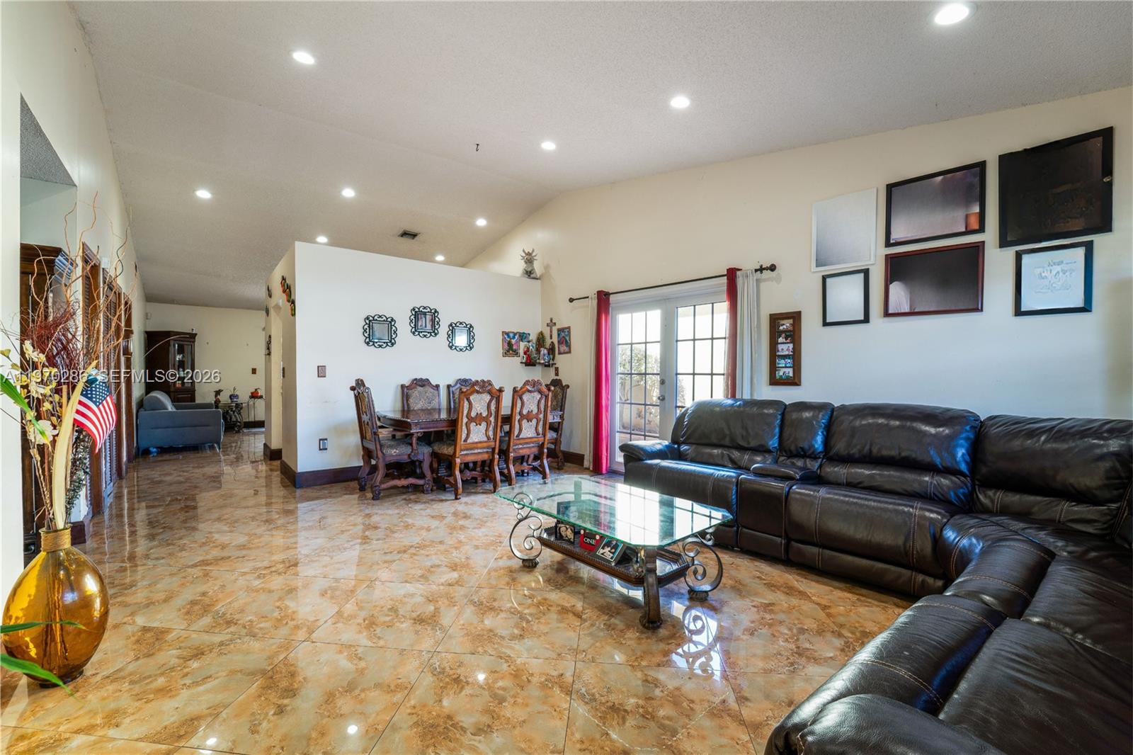 THE CEDARS OF KENDALL - Residential