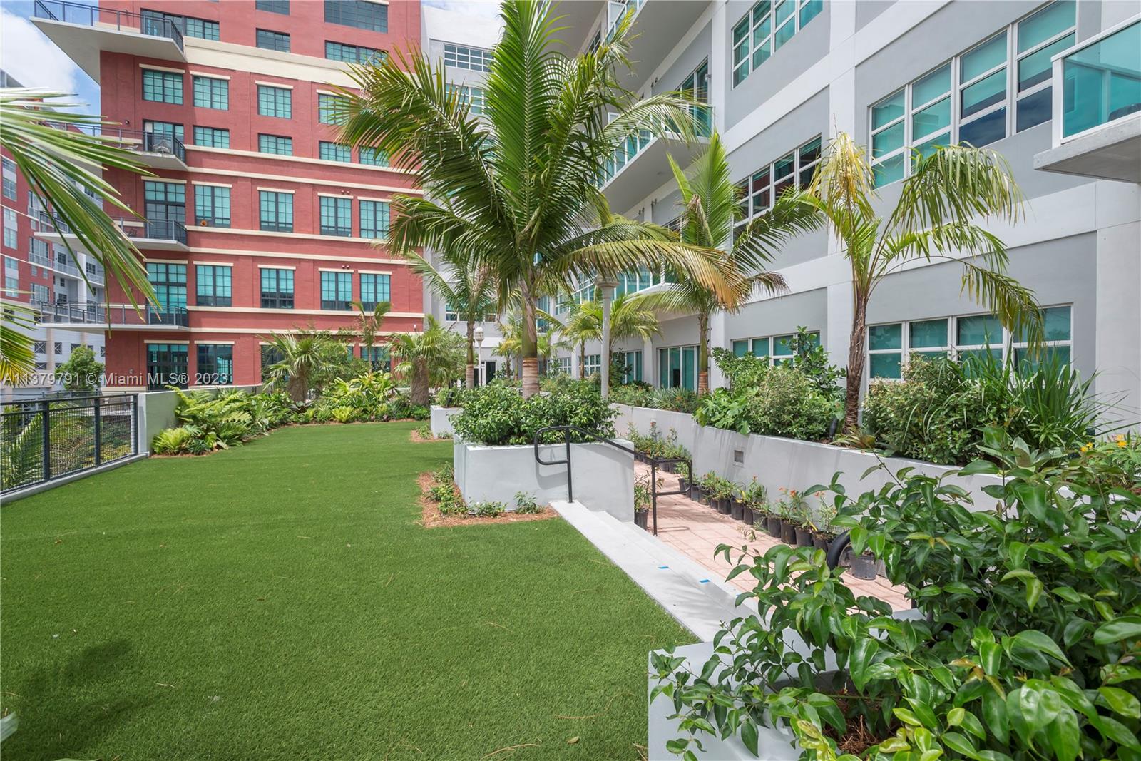 PARC LOFTS CONDO - Residential Lease