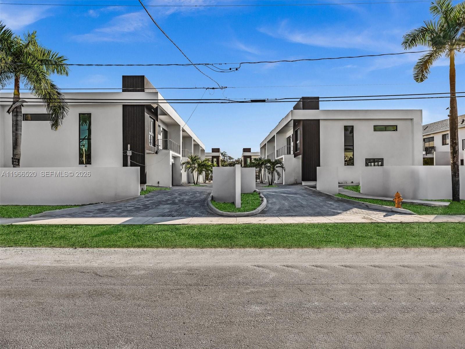 H20 DANIA BEACH - Residential