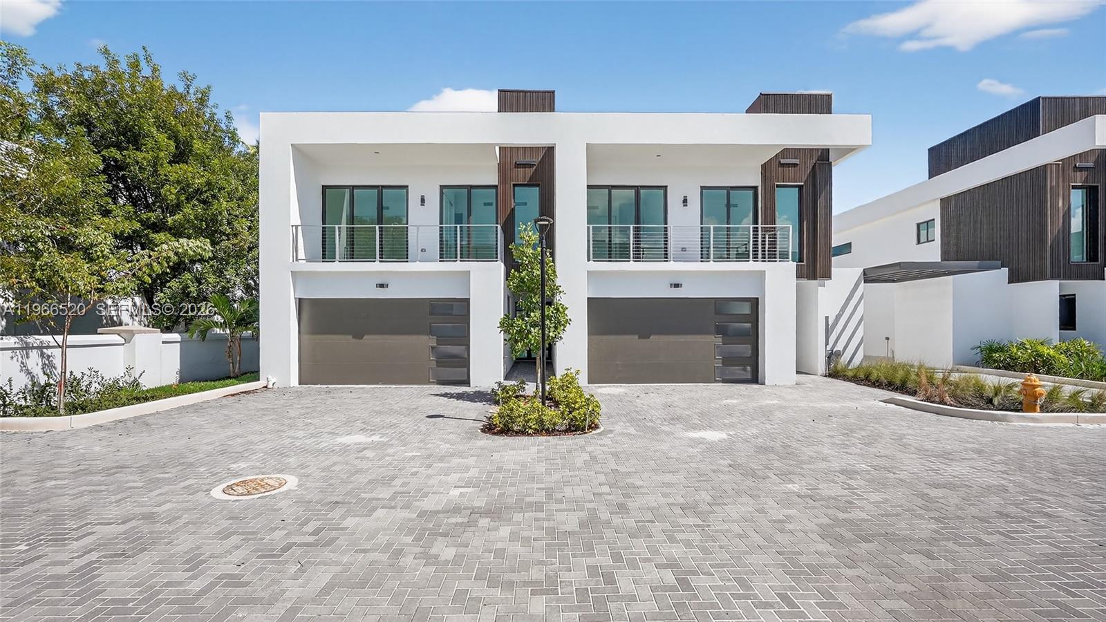 H20 DANIA BEACH - Residential