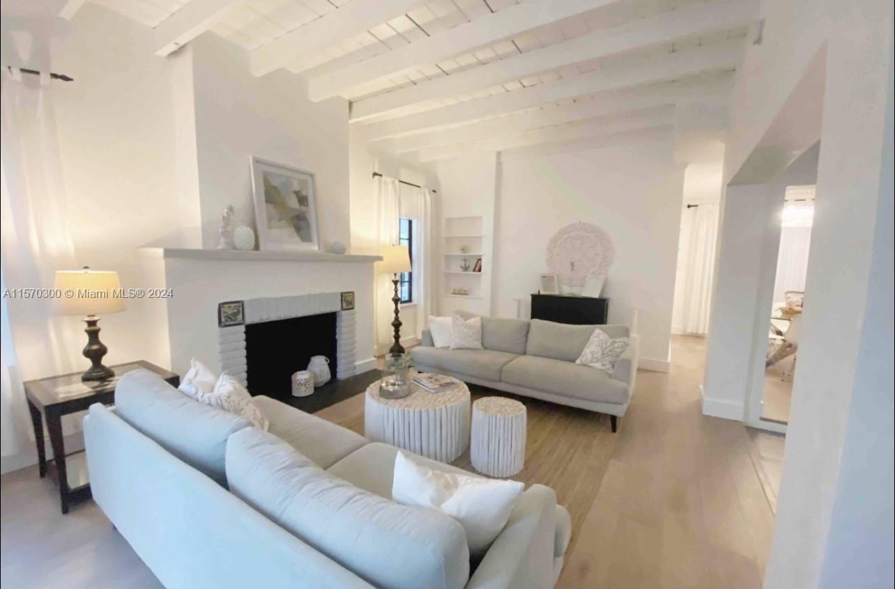 COLEE HAMMOCK - Residential Lease