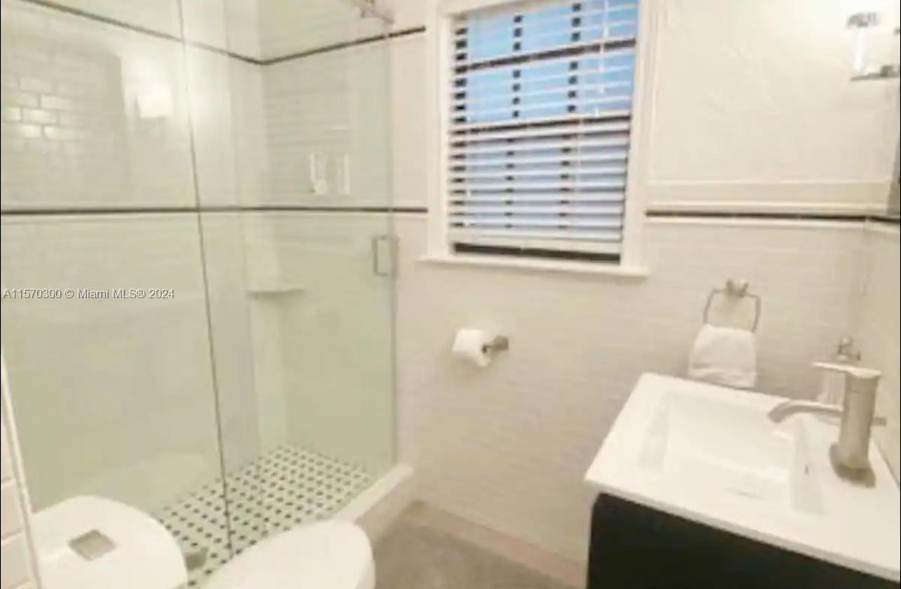 COLEE HAMMOCK - Residential Lease