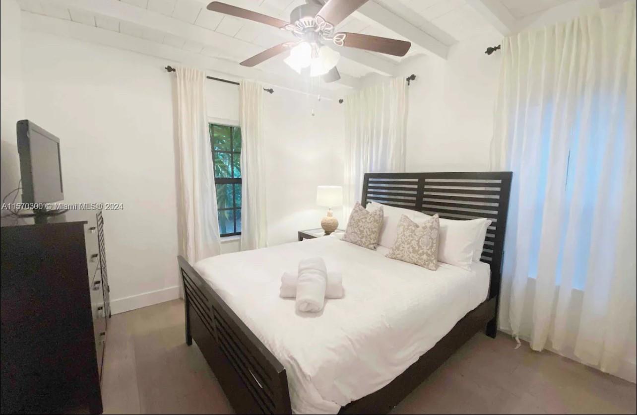 COLEE HAMMOCK - Residential Lease