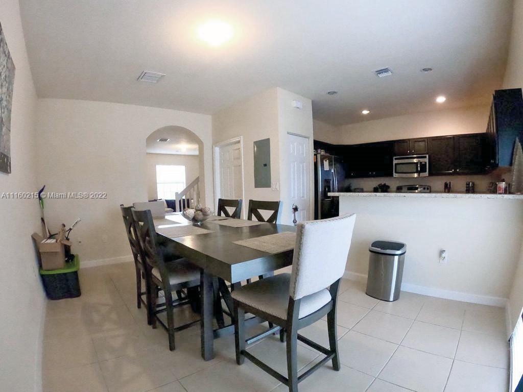 MARTINIQUE AT OASIS REPLA - Residential Lease