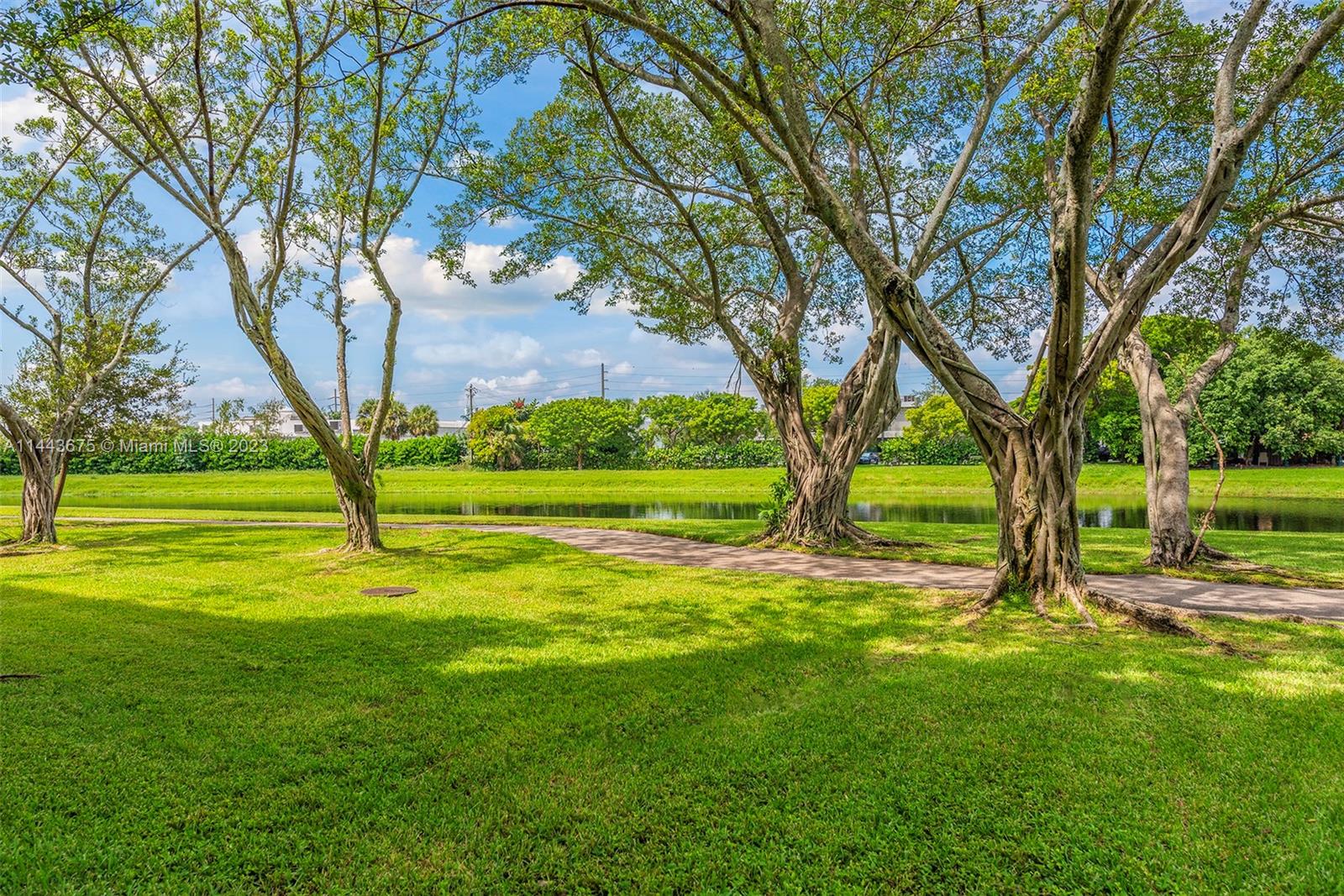 CYPRESS BEND I-D CONDO - Residential