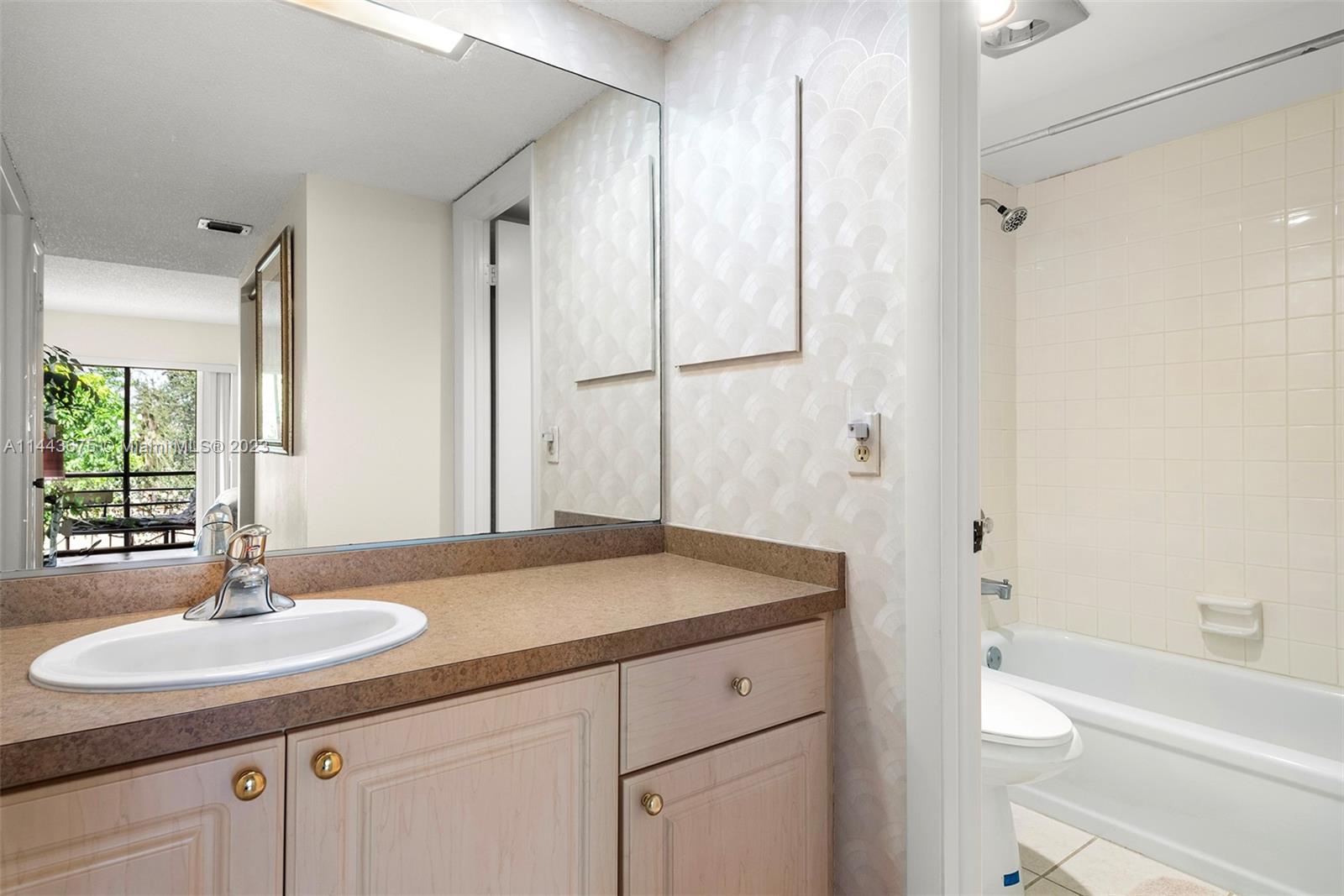 CYPRESS BEND I-D CONDO - Residential