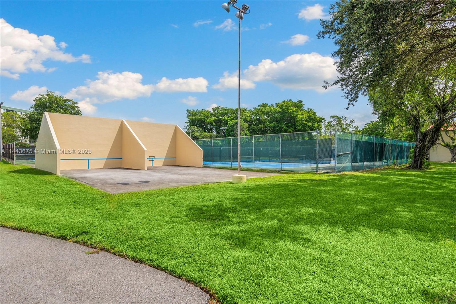CYPRESS BEND I-D CONDO - Residential