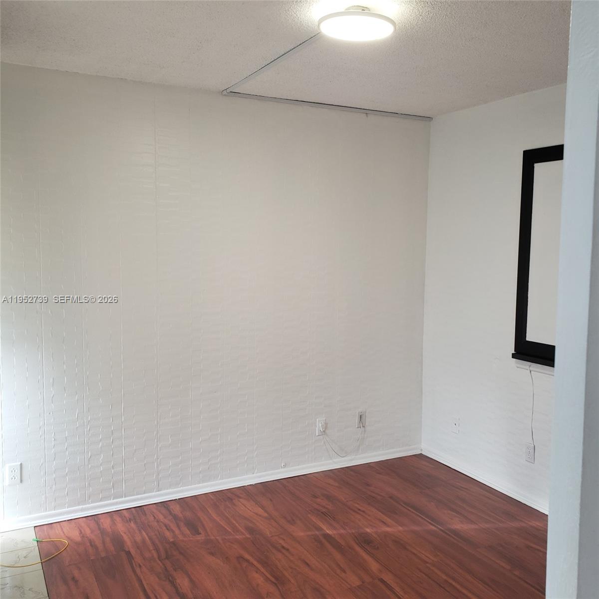 DESOTO PARK CONDO - Residential Lease