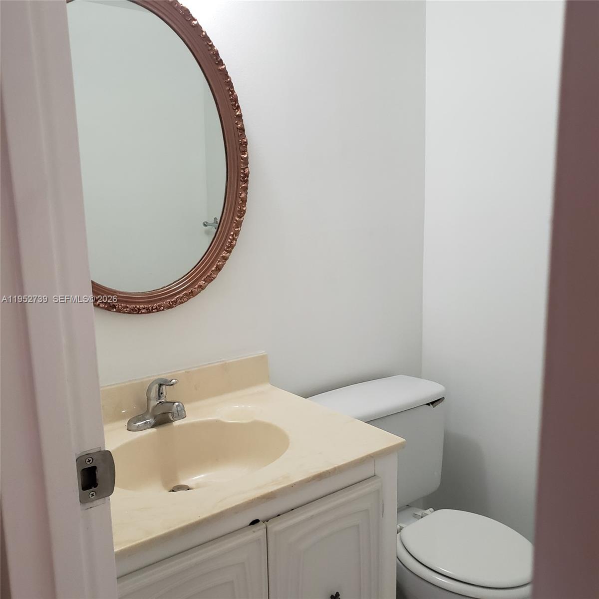 DESOTO PARK CONDO - Residential Lease