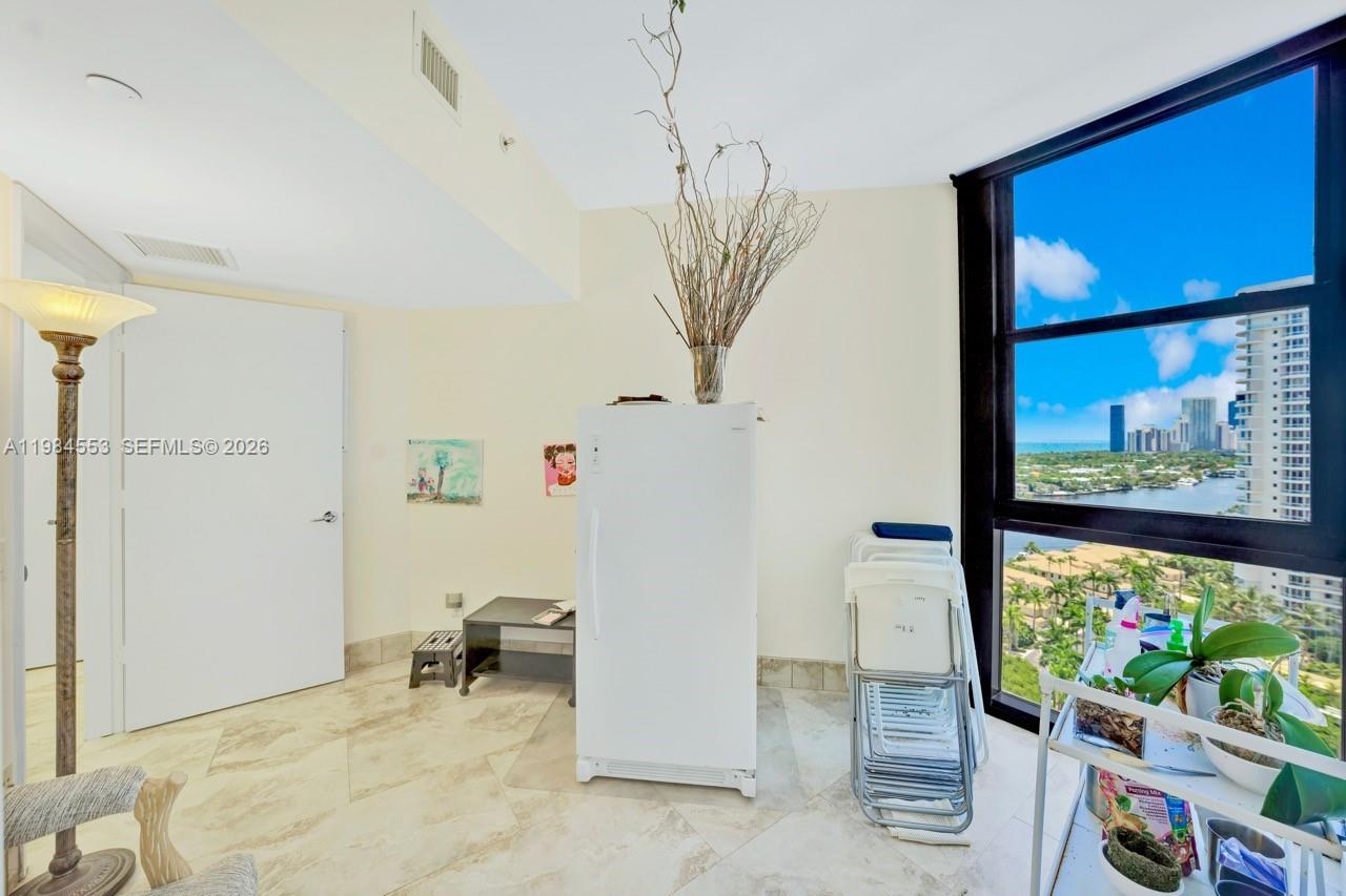ATLANTIC I AT THE POINT C - Residential