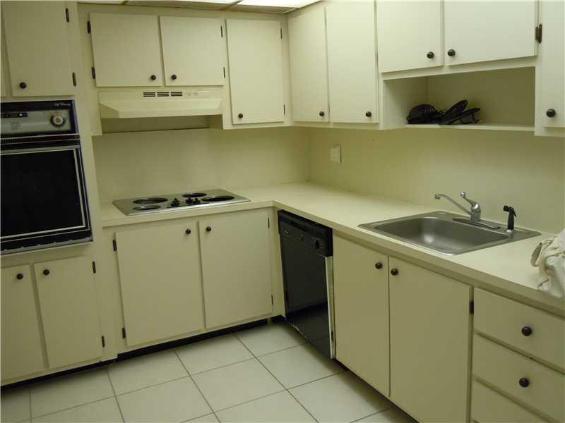 PATRICIAN COND - Residential Lease