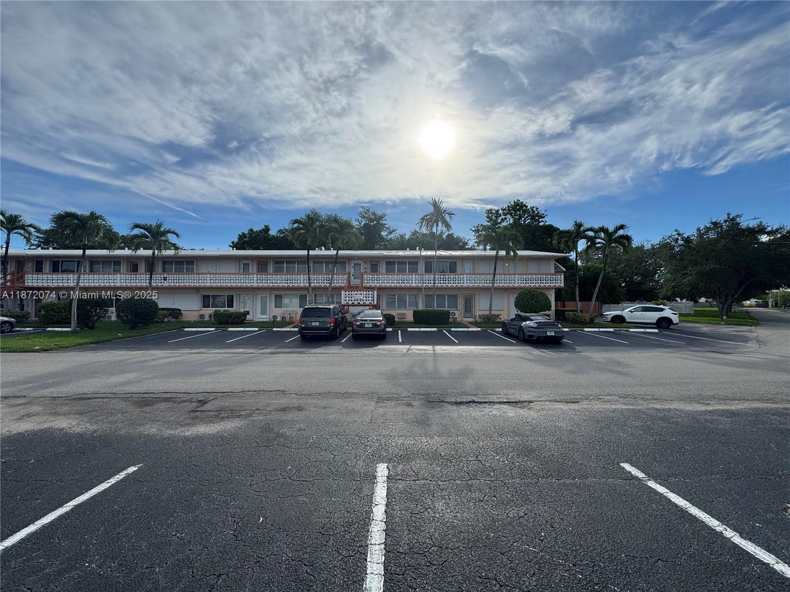 FRESHLY REMODELED UNIT IN DESIRABLE ROLEN LAKE GARDENS. 1 BED/1 BATH IN 55+ COMMUNITY. NEW FLOORING, PAINT, AND VERY WELL MAINTAINED. VERY QUIET AND SAFE COMMUNITY. LOW MAINTENANCE ($355/MONTH). COMMUNITY OFFERS MANY AMENITIES SUCH AS POOL, CLUB HOUSE, SHUFFLEBOARD, BEAUTIFUL LAKE, AND MORE. EXCELLENT LOCATION NEAR I-95, AVENTURA MALL, BEACHES, RESTAURANTS, SHOPPING, GULFSTREAM PARK, HARD ROCK HOTEL & CASINO, ALL MAJOR AIRPORTS, BRIGHTLINE TRAIN STATION, AND SO MUCH MORE. PRICED TO SELL FAST! DON'T LET THIS OPPORTUNITY SLIP AWAY! REALIZE YOUR DREAMS OF LIVING IN BEAUTIFUL, WARM AND SUNNY SOUTH FLORIDA PARADISE TODAY! CURRENTLY RENTED AND BRINGING IN GOOD RENTAL INCOME FOR THE SEASON.