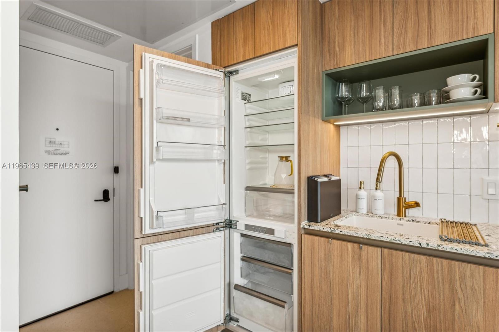 NATIIVO CONDO - Residential
