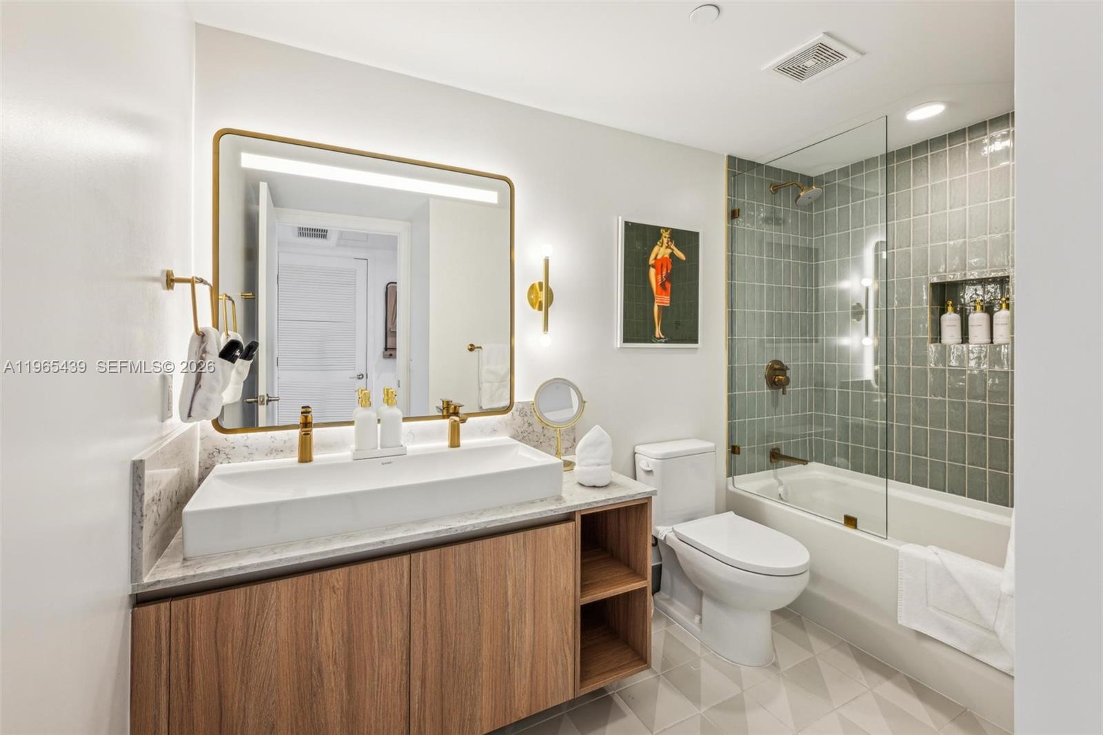 NATIIVO CONDO - Residential