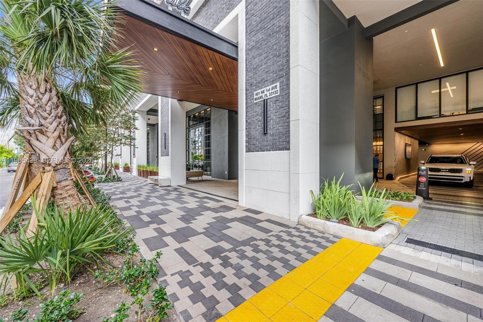 NATIIVO CONDO - Residential
