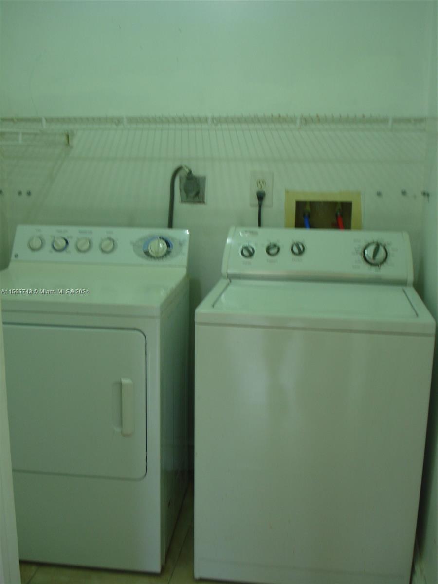 COUNTRYSIDE VILLAGE CONDO - Residential Lease