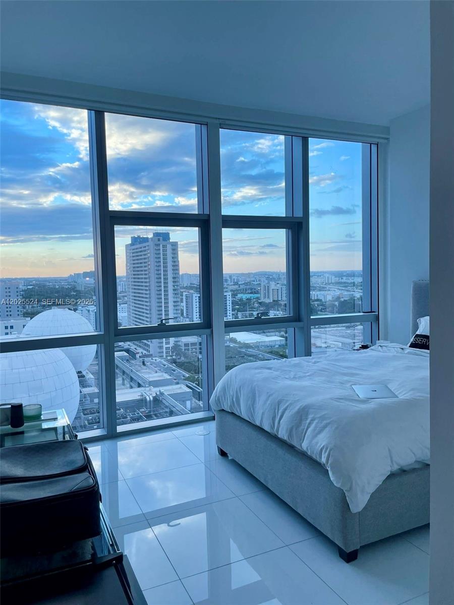 Paramount Miami World Cent - Residential