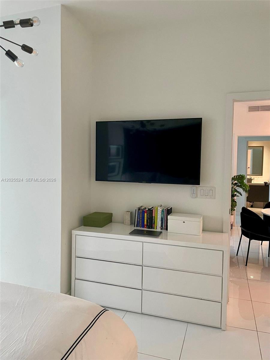 Paramount Miami World Cent - Residential