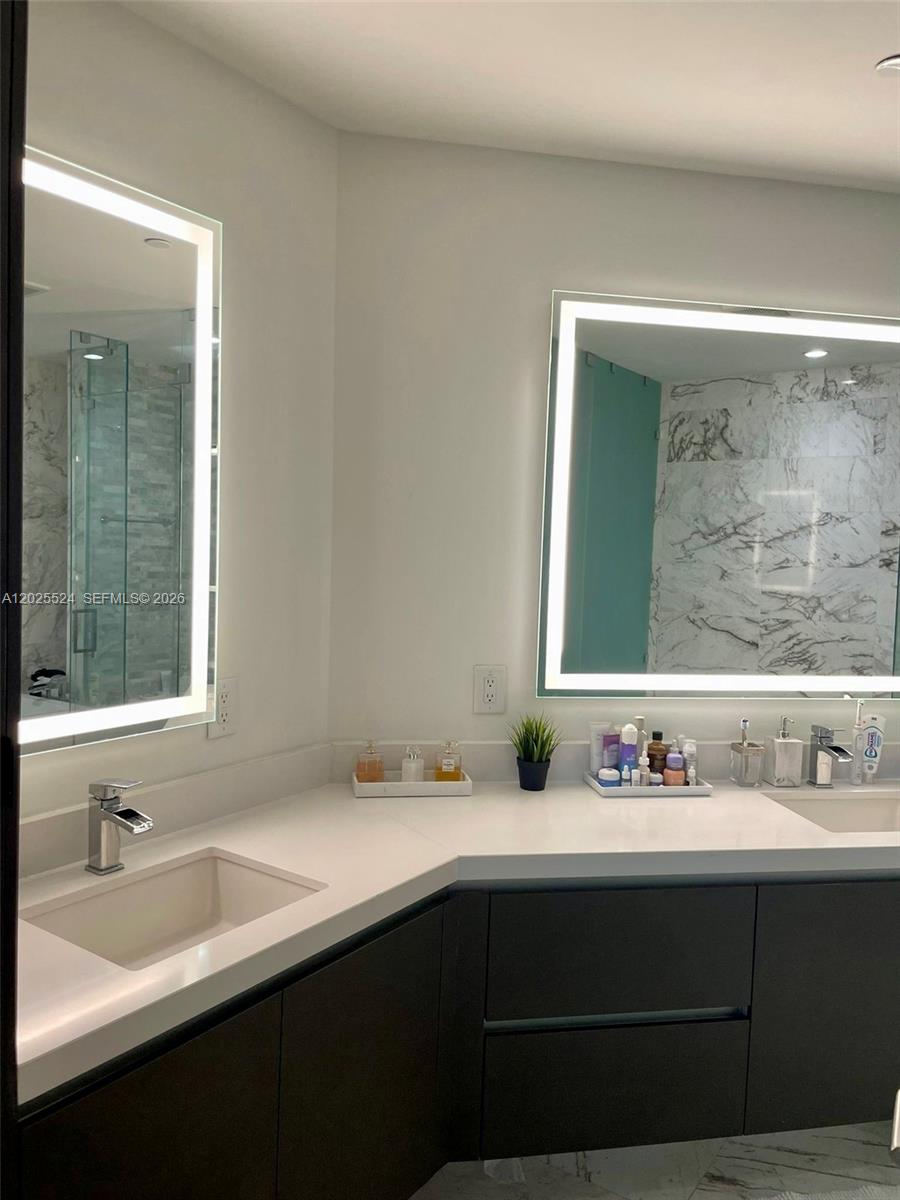 Paramount Miami World Cent - Residential