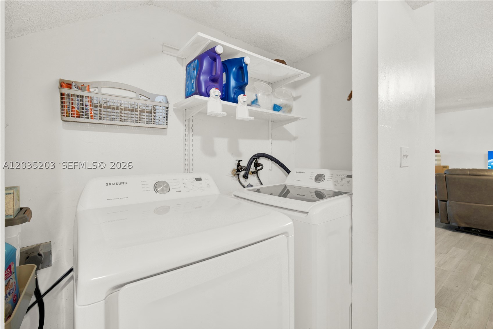 CONTINUUM CONDO PH II - Residential
