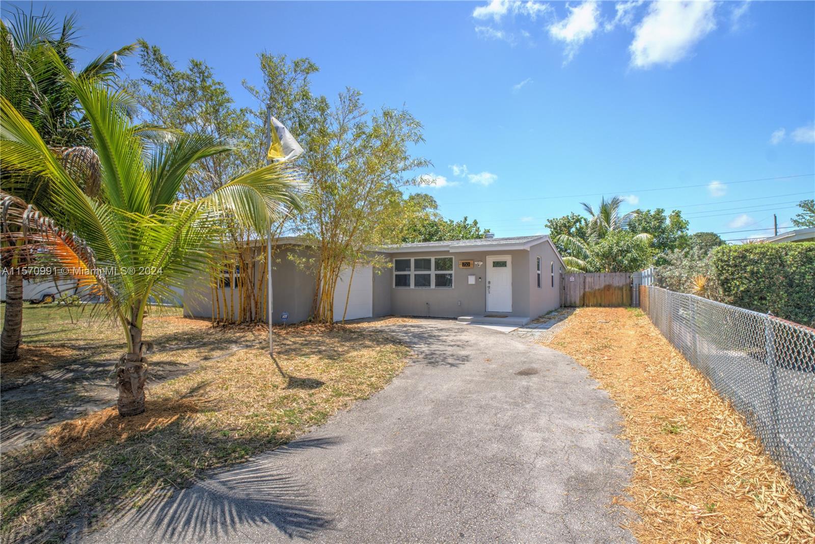 COLLIER ESTATES FIFTH ADD - Residential