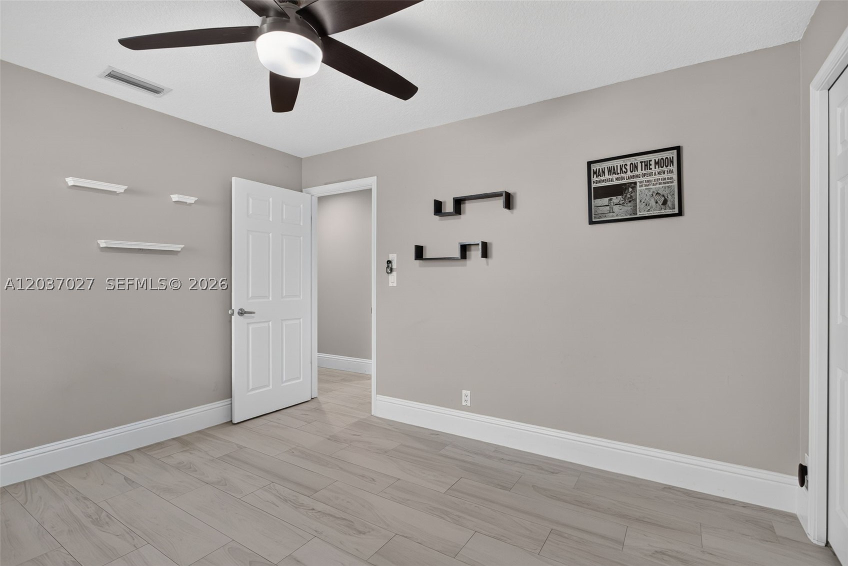 PINE RIDGE - Residential