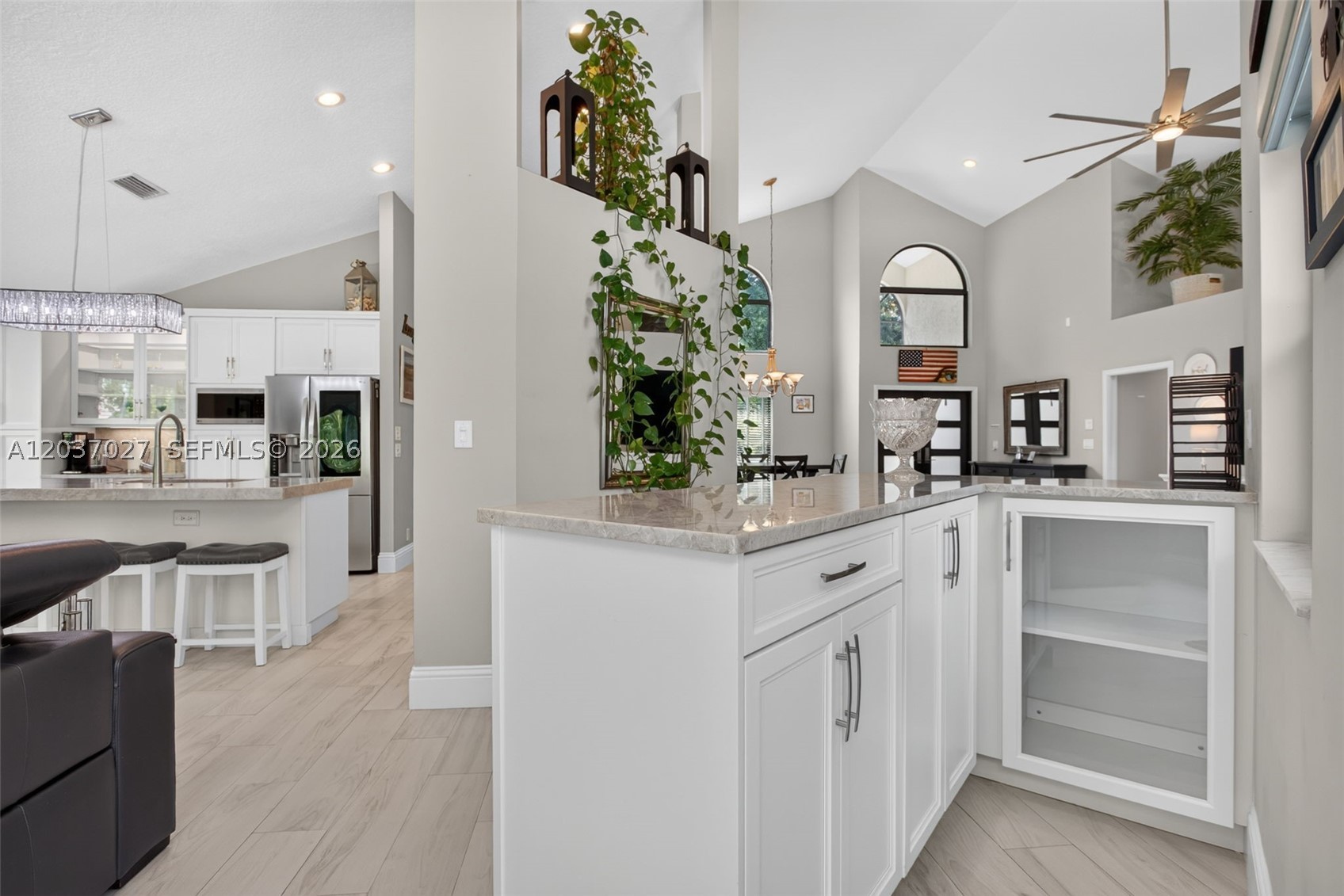 PINE RIDGE - Residential