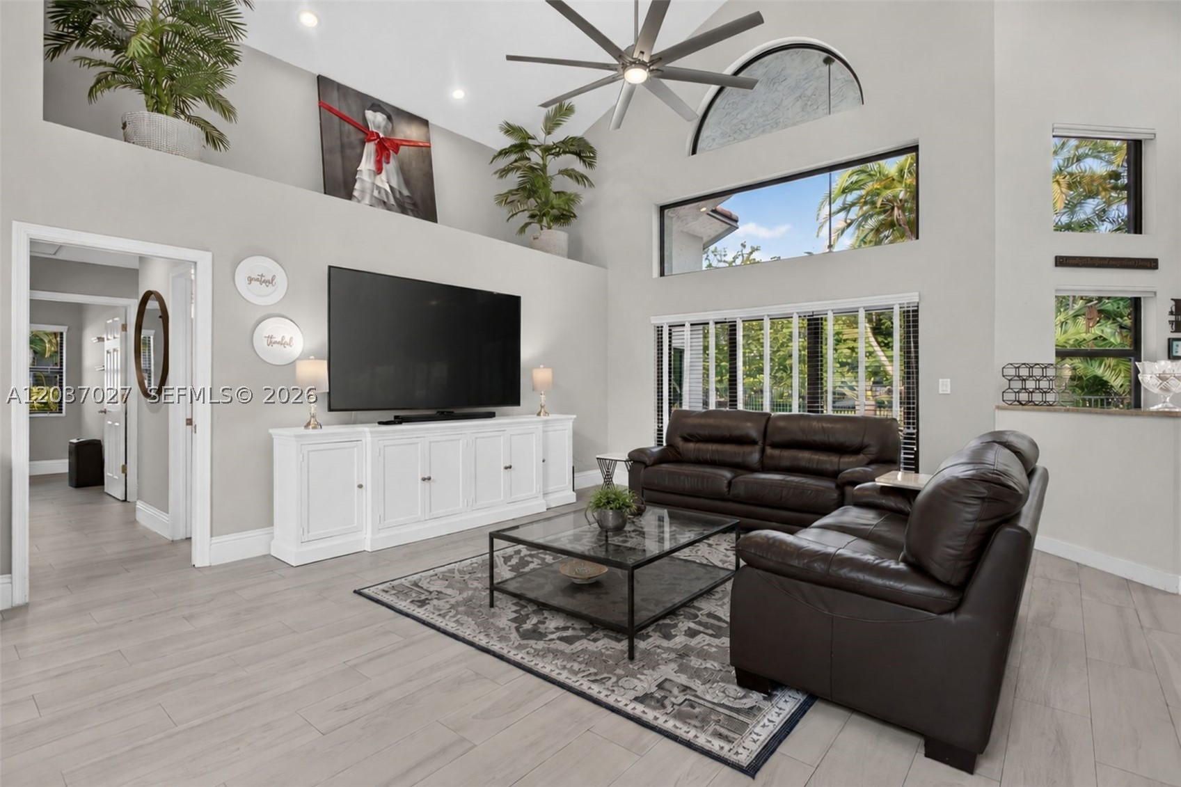PINE RIDGE - Residential
