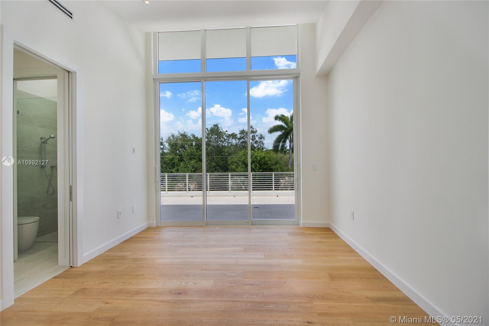 PINE BAY ESTATES SEC 1 - Residential