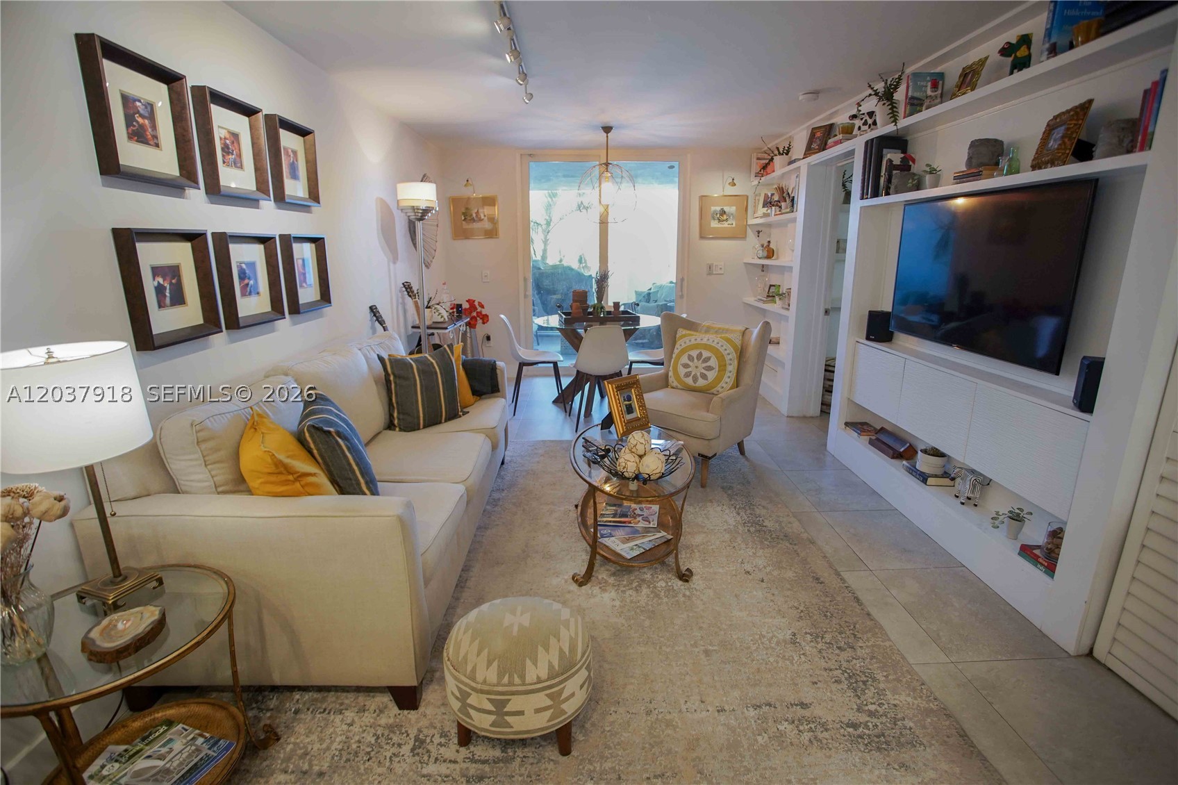 LA RIVE GAUCHE CONDO - Residential Lease