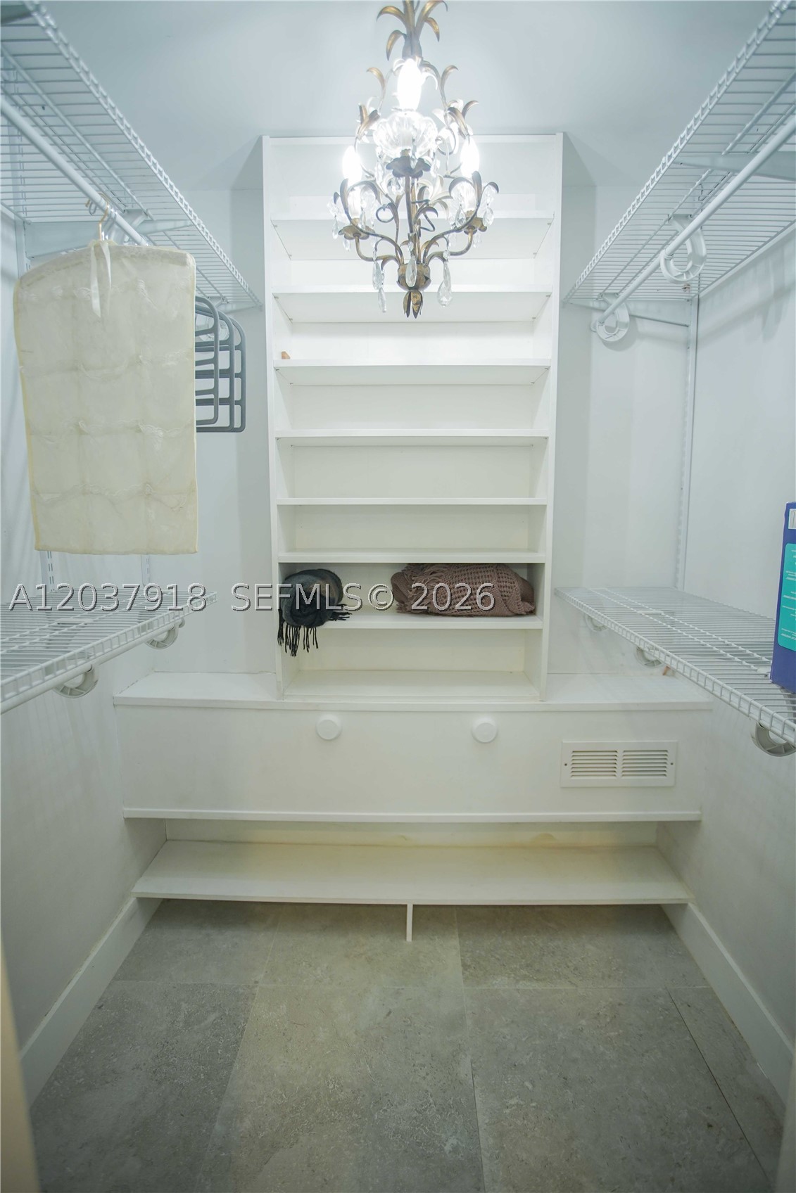 LA RIVE GAUCHE CONDO - Residential Lease