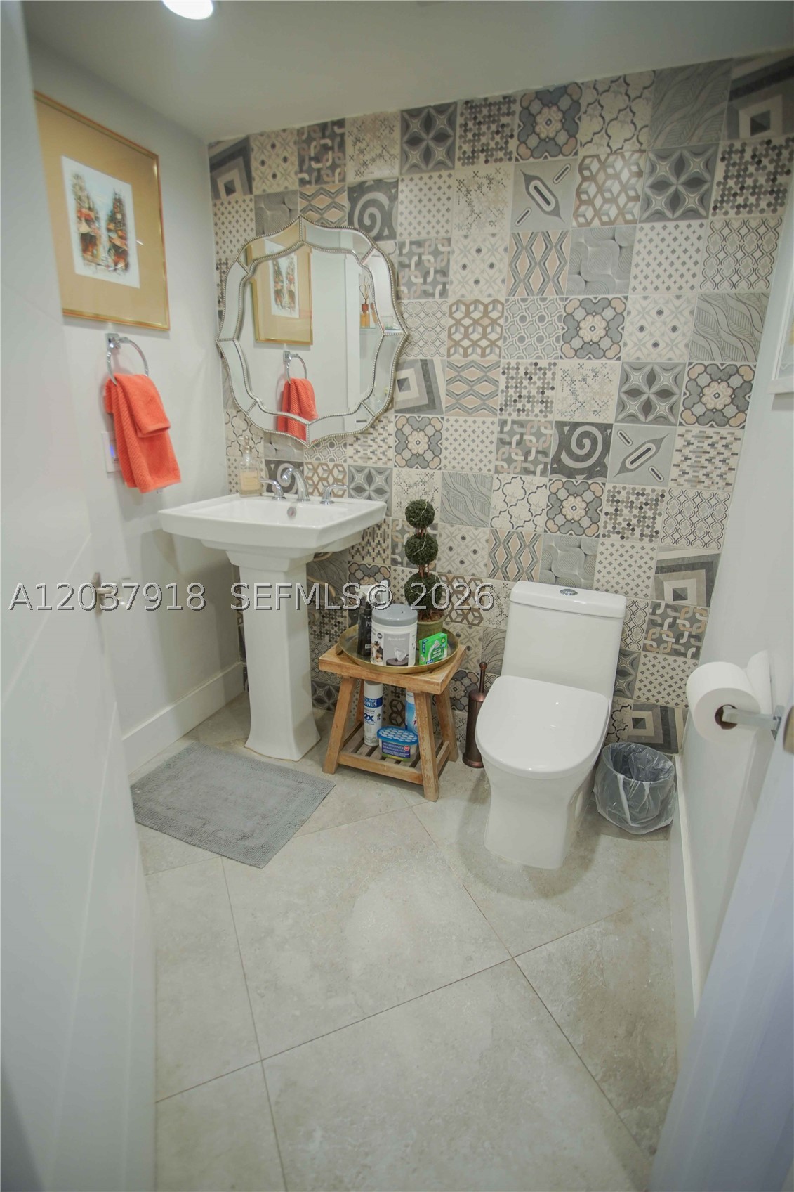 LA RIVE GAUCHE CONDO - Residential Lease