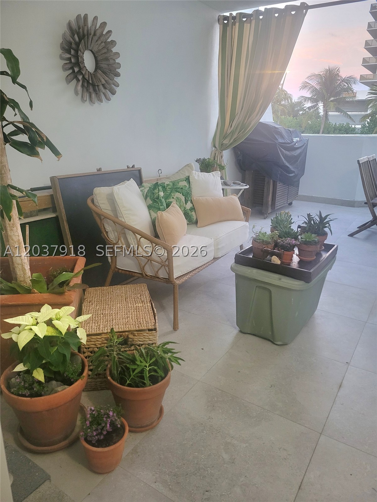 LA RIVE GAUCHE CONDO - Residential Lease