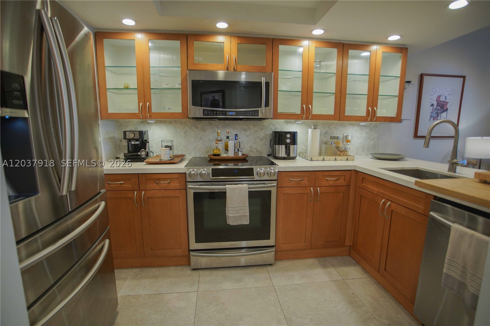 LA RIVE GAUCHE CONDO - Residential Lease