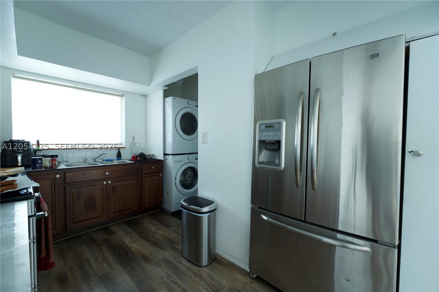 LAWRENCE EST LAND COS SUB - Residential Lease