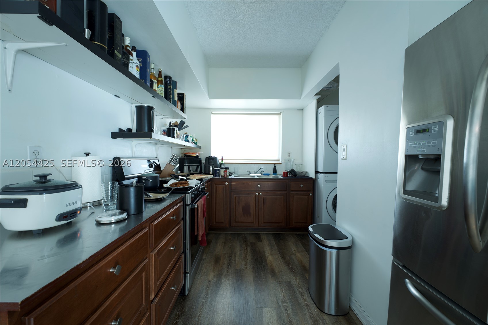 LAWRENCE EST LAND COS SUB - Residential Lease