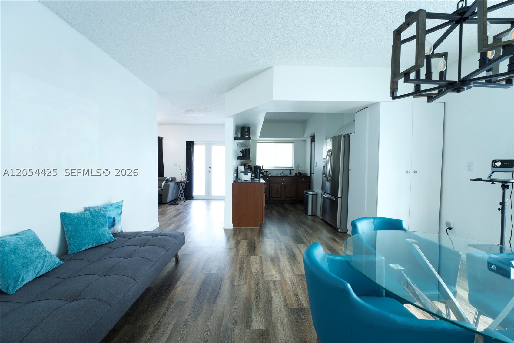 LAWRENCE EST LAND COS SUB - Residential Lease